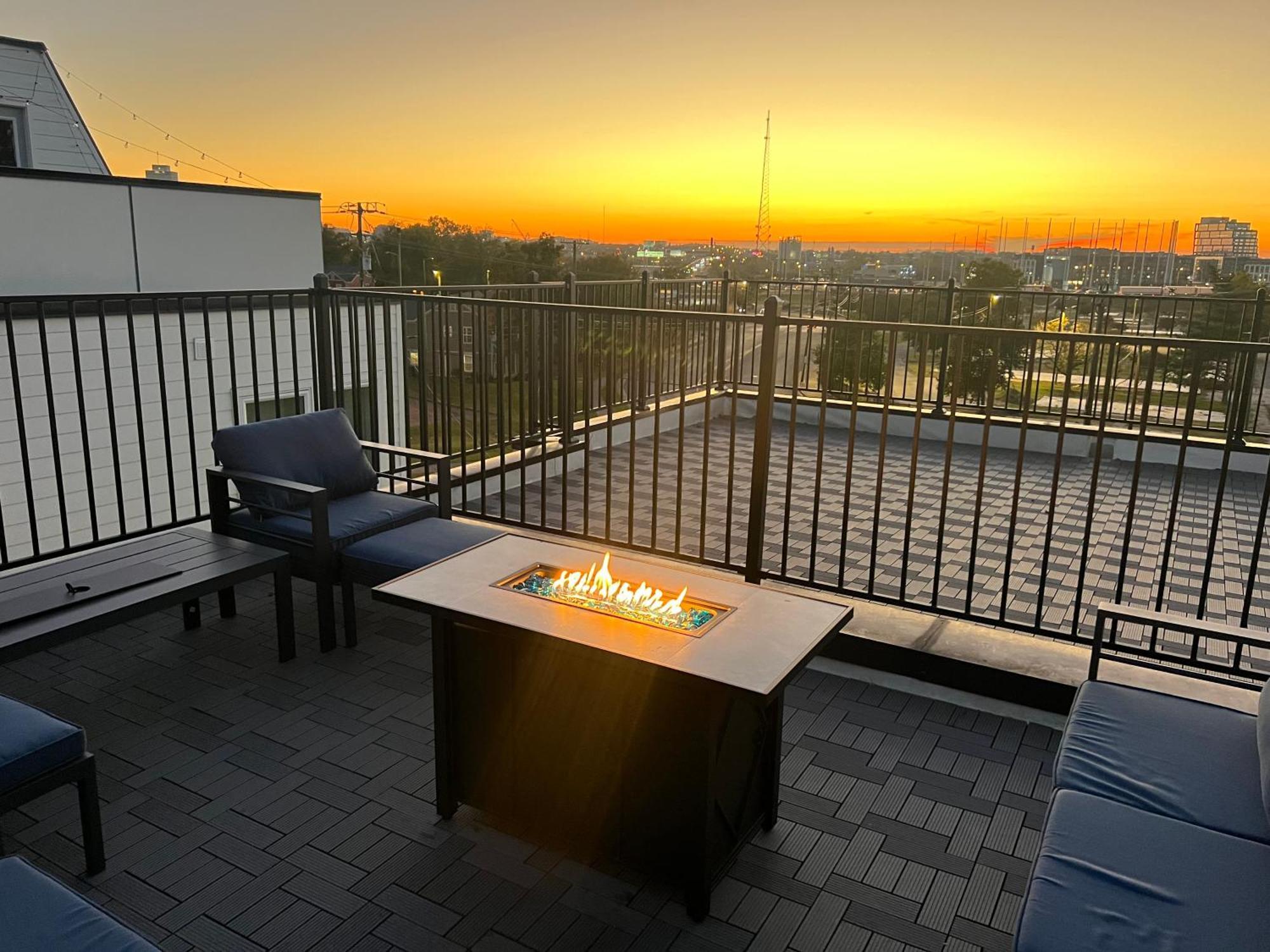 New Elevations Rooftop 5 Min To Downtown Nash Nashville Bagian luar foto